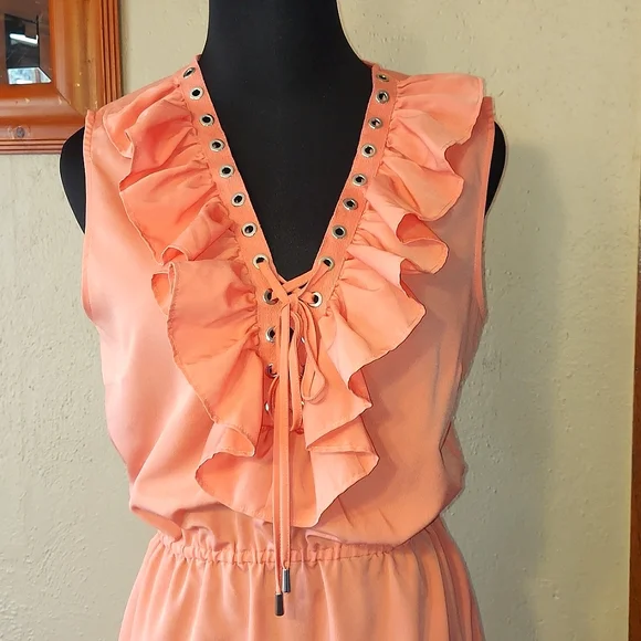 NWOT VENUS Lightweight Sleeveless Lace Up Ruffled Dress Rivet Detail - Picture 2 of 7